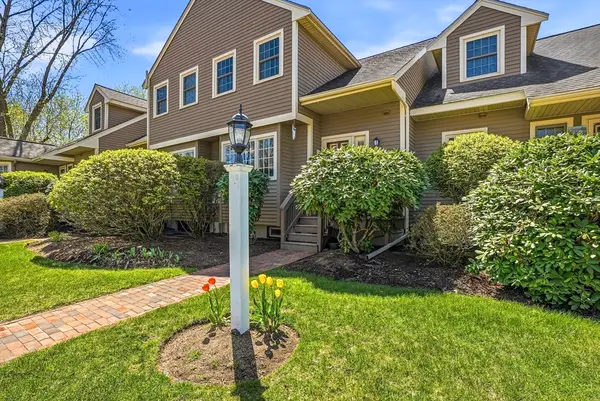 15 Doyle Ln #15, Hopkinton, MA 01748