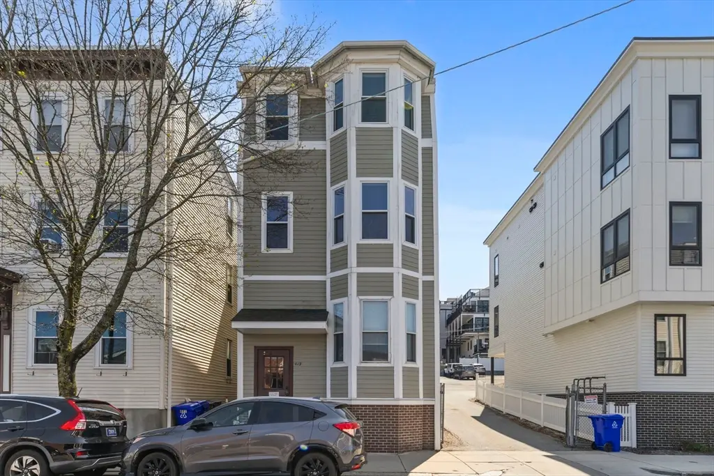 419 E 3rd St, Boston, MA 02127 - #1