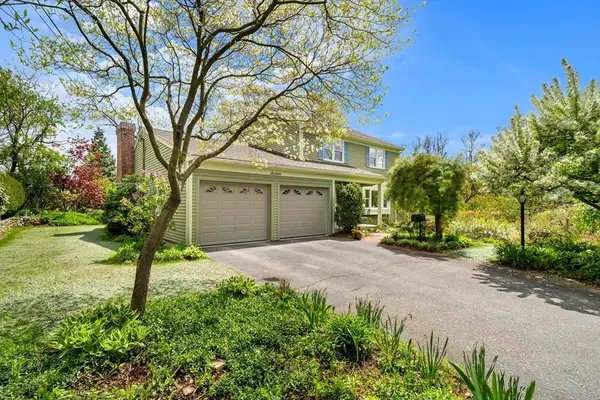 16 Oxford St, Lexington, MA 02420