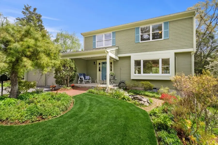 16 Oxford St, Lexington, MA 02420 - #2