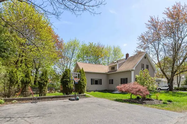 69 Highland Ave, Mansfield, MA 02048