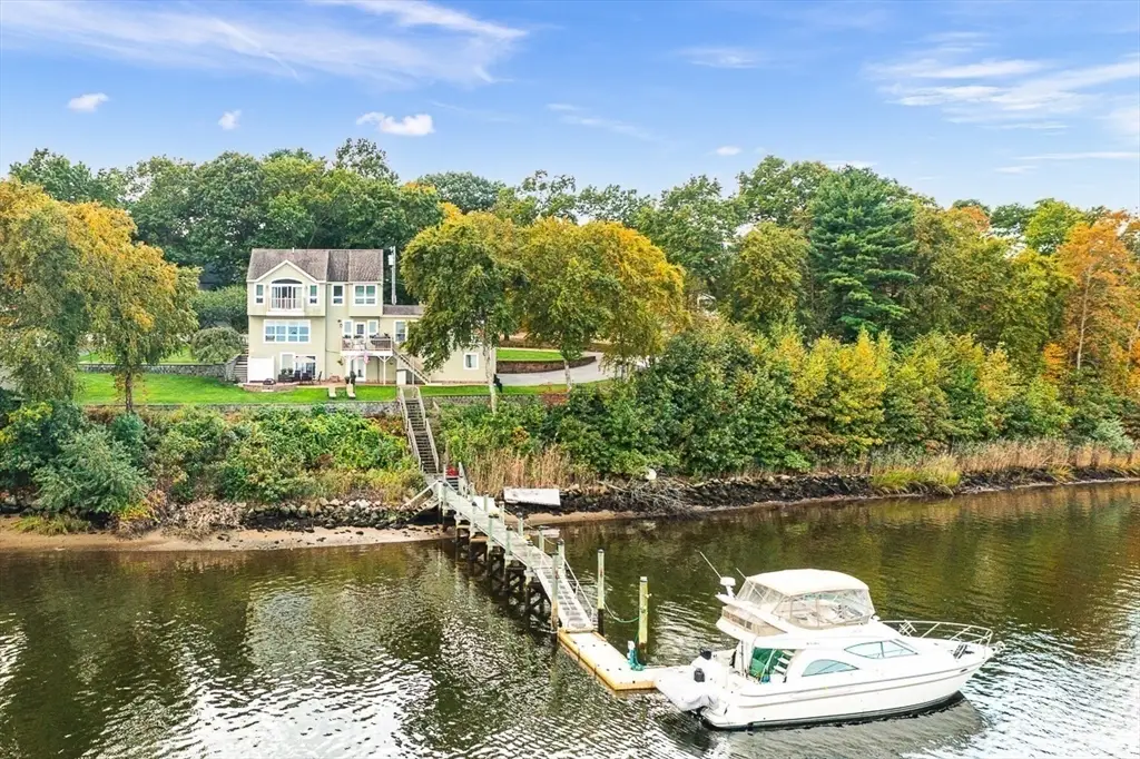 43 Cliff Dr, Assonet, MA 02702 - #1