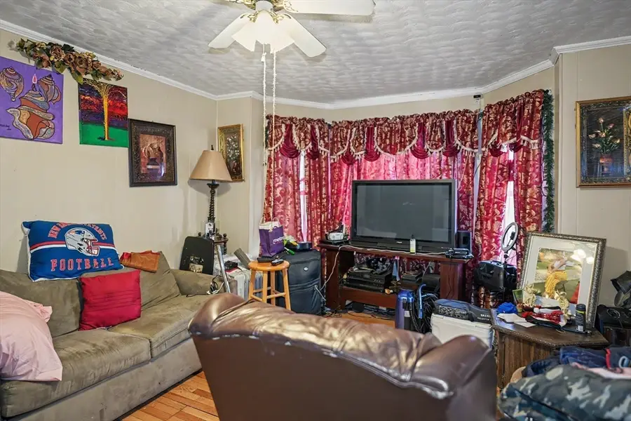 31 East Walnut Street, Taunton, MA 02780 - #3