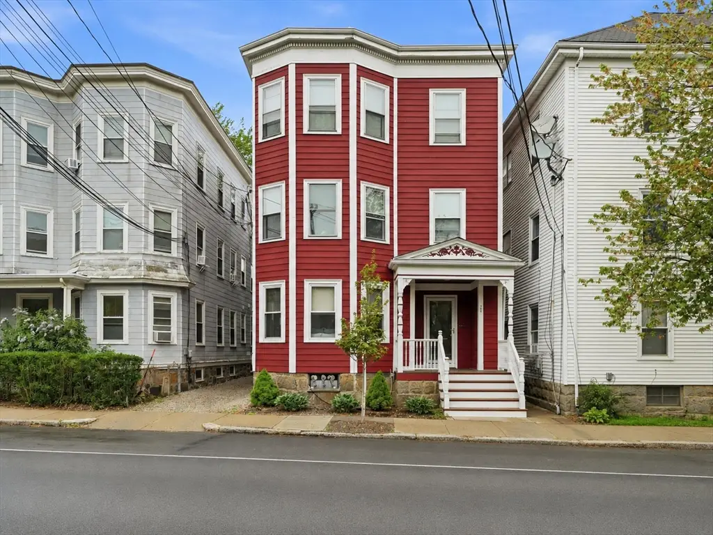 166 Chestnut St #1, Brookline, MA 02445 - #1