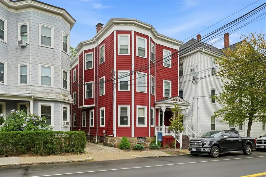 166 Chestnut St #1, Brookline, MA 02445 - #2