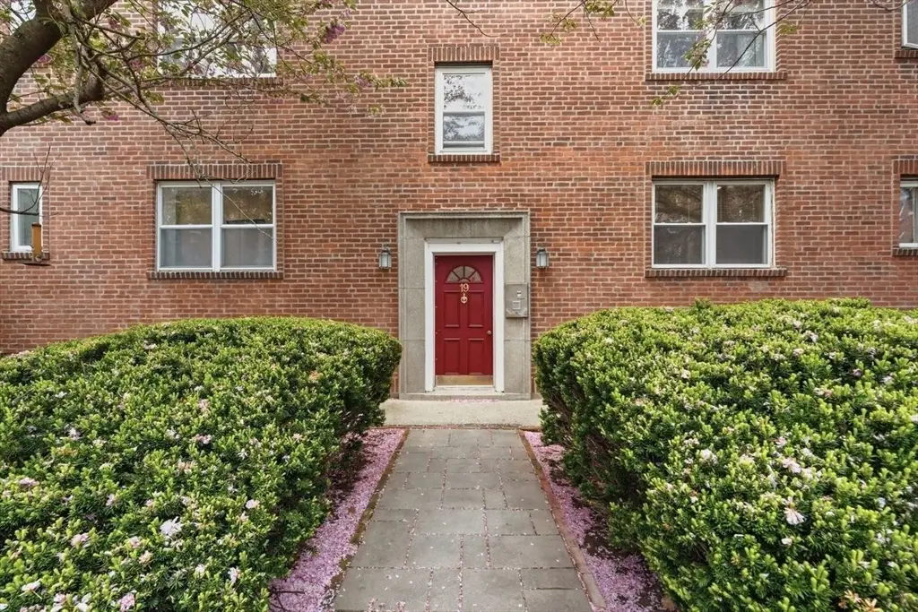 19 Alton Court #2, Brookline, MA 02446 - #1