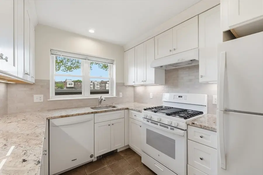 19 Alton Court #2, Brookline, MA 02446 - #3