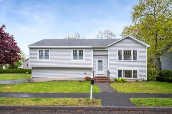 7 Nells Pond Rd, Lynn, MA 01904