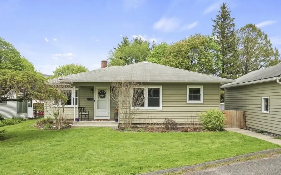 8 Mckinley Street, Adams, MA 01220 - #2