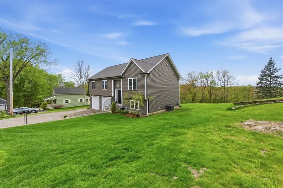 20 Crown St, Spencer, MA 01562 - #3