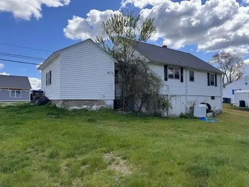 412 Oak St, Methuen, MA 01844 - #2