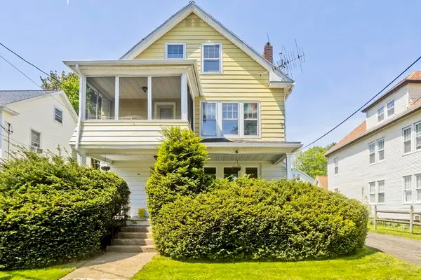 53 Calumet Rd, Holyoke, MA 01040
