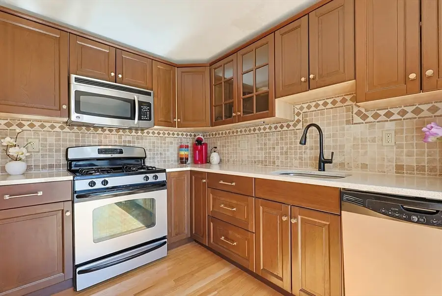 11 Pinecrest Village #11, Hopkinton, MA 01748 - #3
