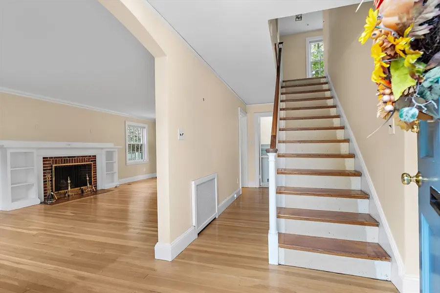 12 Vinewood Rd, Milton, MA 02186 - #3