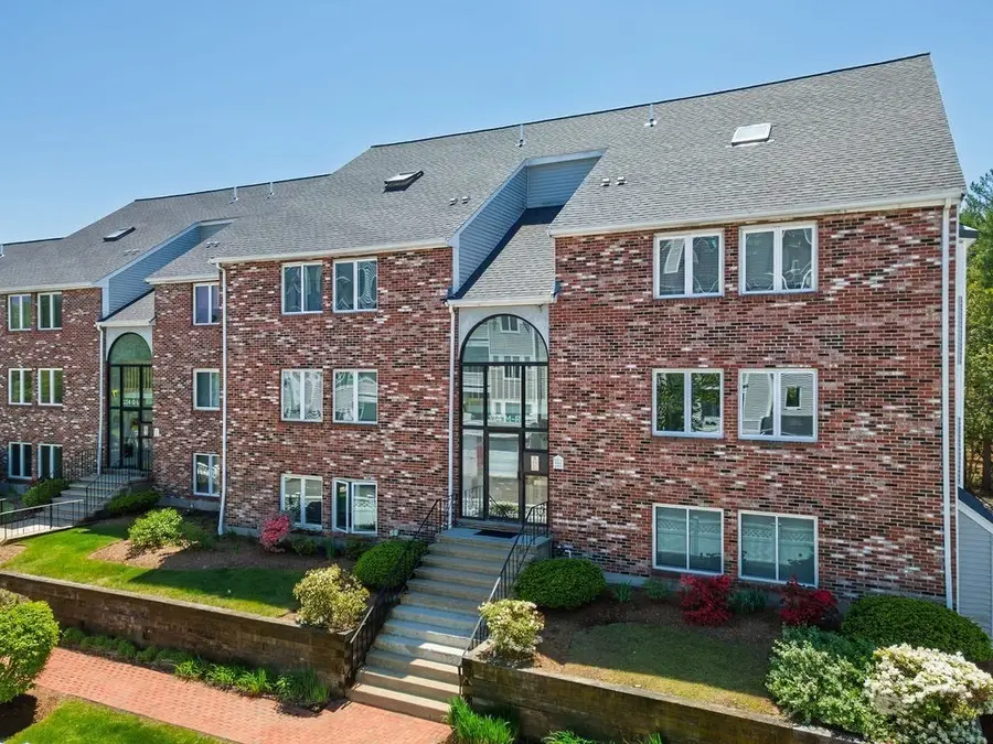 114 Burkhall St #Q, Weymouth, MA 02190 - #2