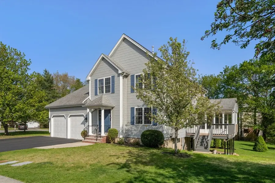 2 Cpl Charles J Mcmahon Dr, Woburn, MA 01801 - #2