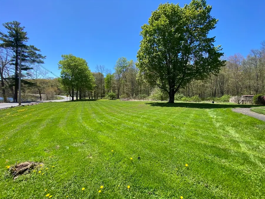 109 Brookfield Rd, Brimfield, MA 01010 - #2