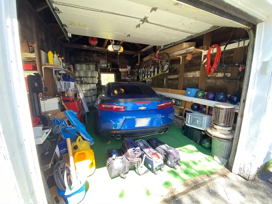 109 Brookfield Rd, Brimfield, MA 01010 - #3