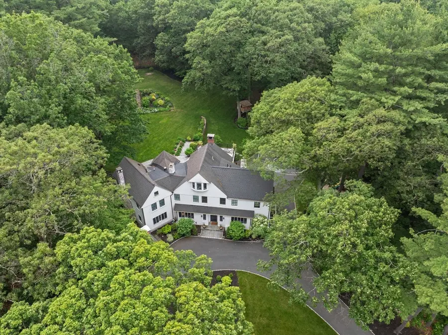 153 Ridgeway Rd, Weston, MA 02493 - #2