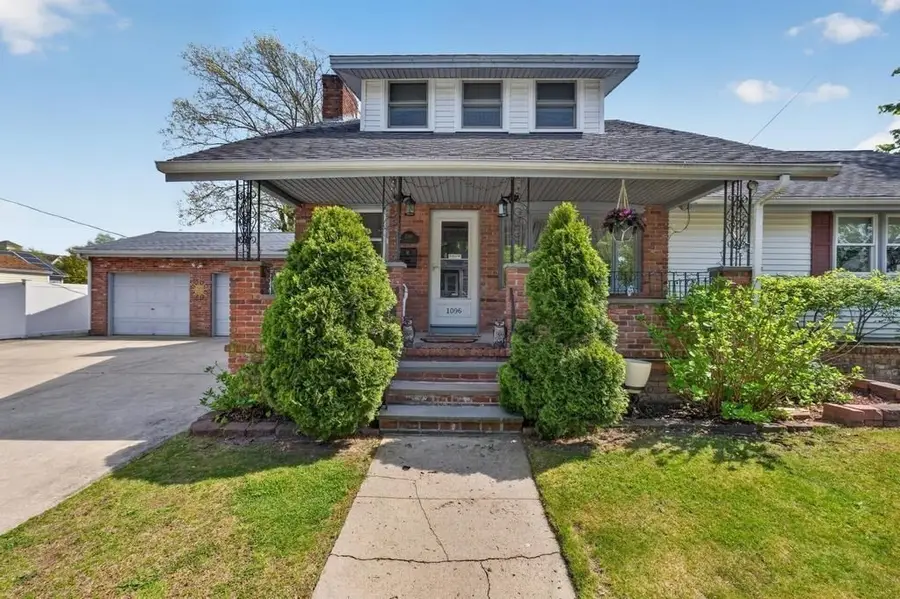 1096 Joyce Street, New Bedford, MA 02745 - #2