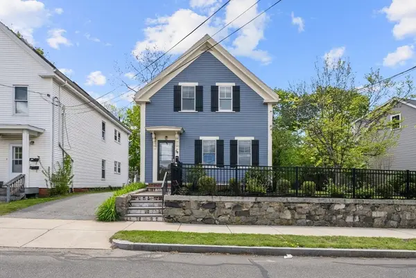 94 William St, Stoneham, MA 02180