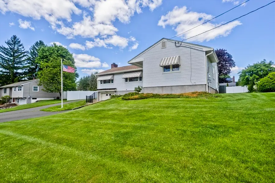 20 Hendom Dr, Feeding Hills, MA 01030 - #2