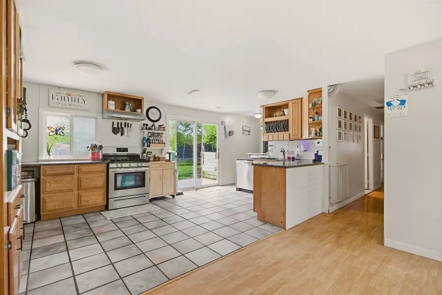 304 Bushee Road, Swansea, MA 02777 - #3