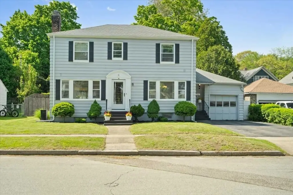 4 Van St, Worcester, MA 01602 - #1