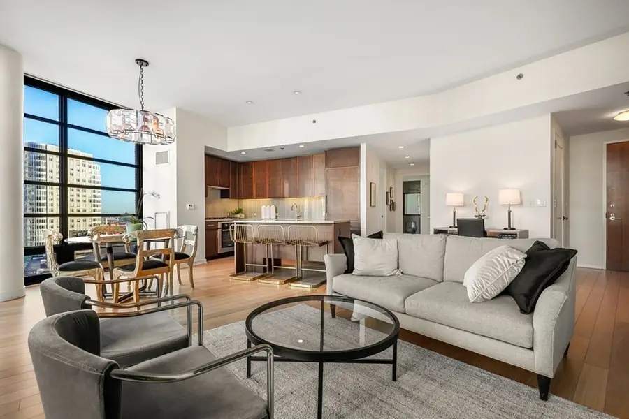 580 Washington St #PH3, Boston, MA 02111 - #2