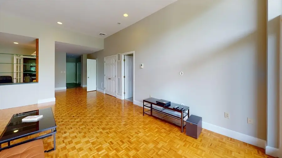 227 Summit Ave #W205, Brookline, MA 02446 - #3