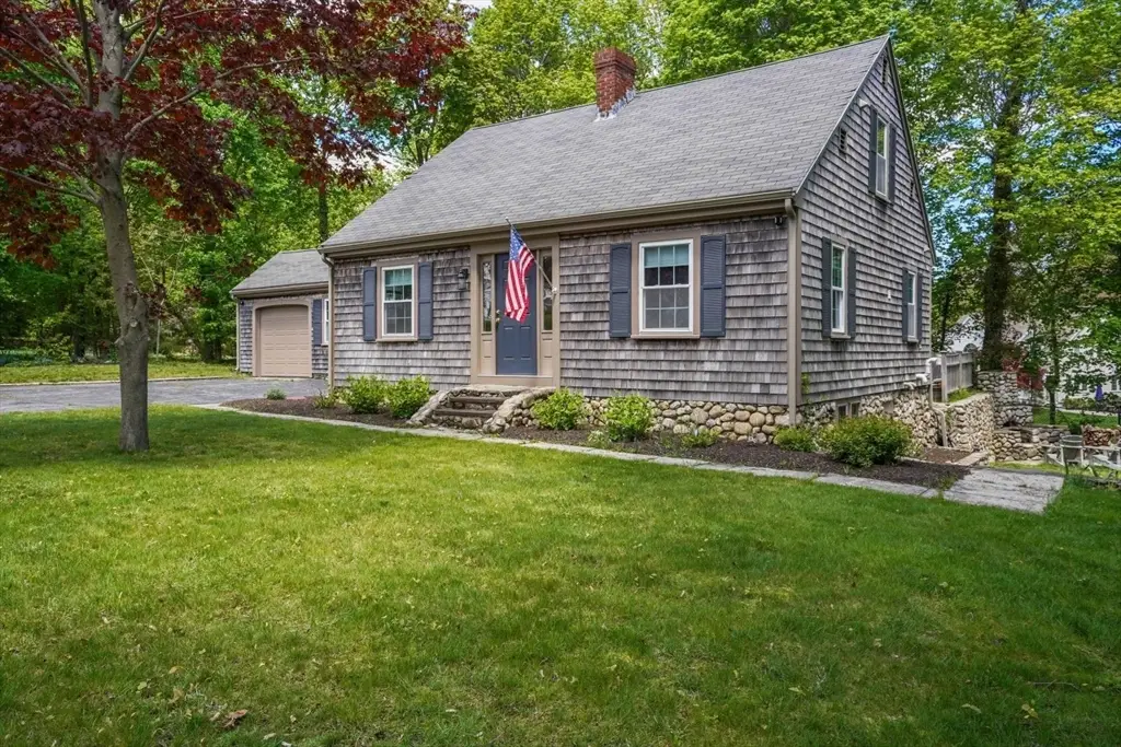 300 Sandwich St, Plymouth, MA 02360 - #1