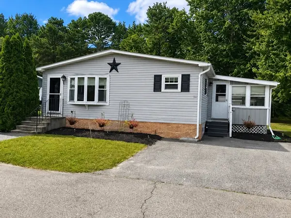 3 Robin Hood Lane #179, Attleboro, MA 02703