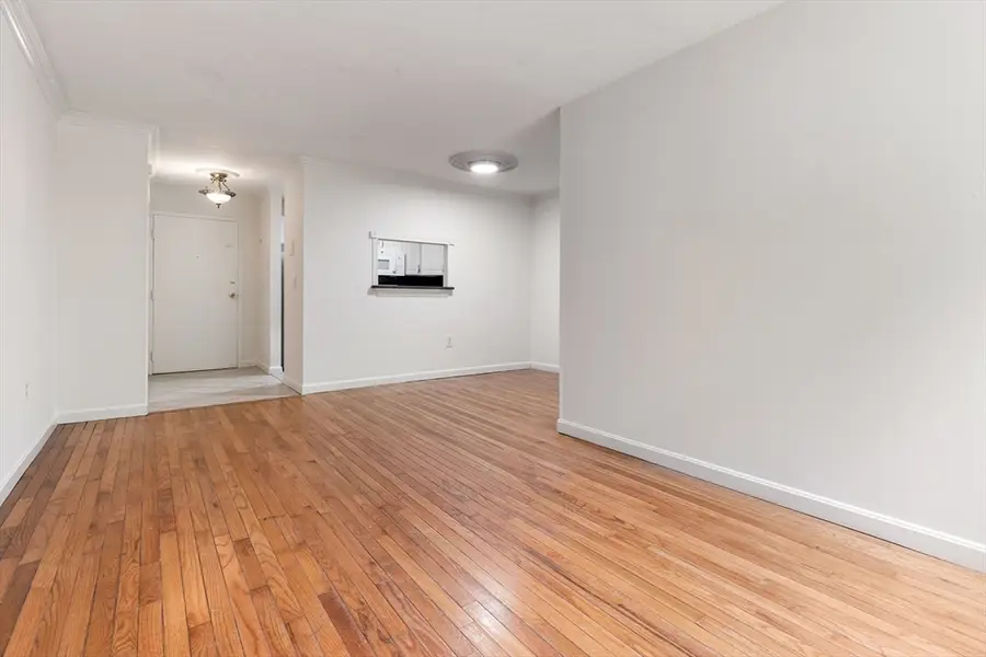 17 Weld St #11, Framingham, MA 01702 - #3