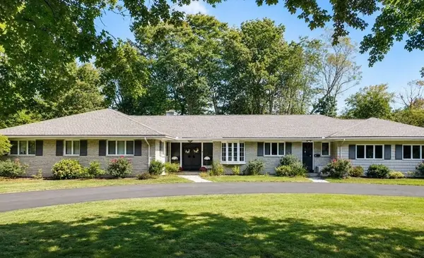 146 Wheel Meadow Drive, Longmeadow, MA 01106