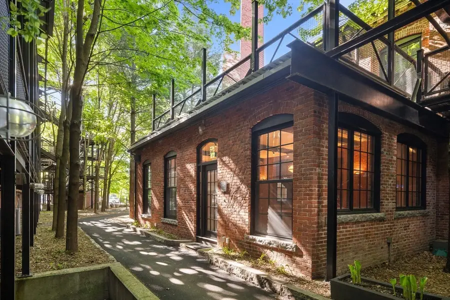 1 Tannery Brook Row #1F, Somerville, MA 02144 - #2