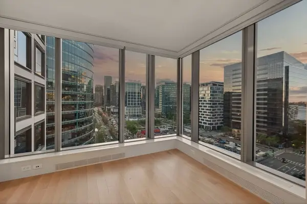 133 Seaport Blvd #1208, Boston, MA 02210