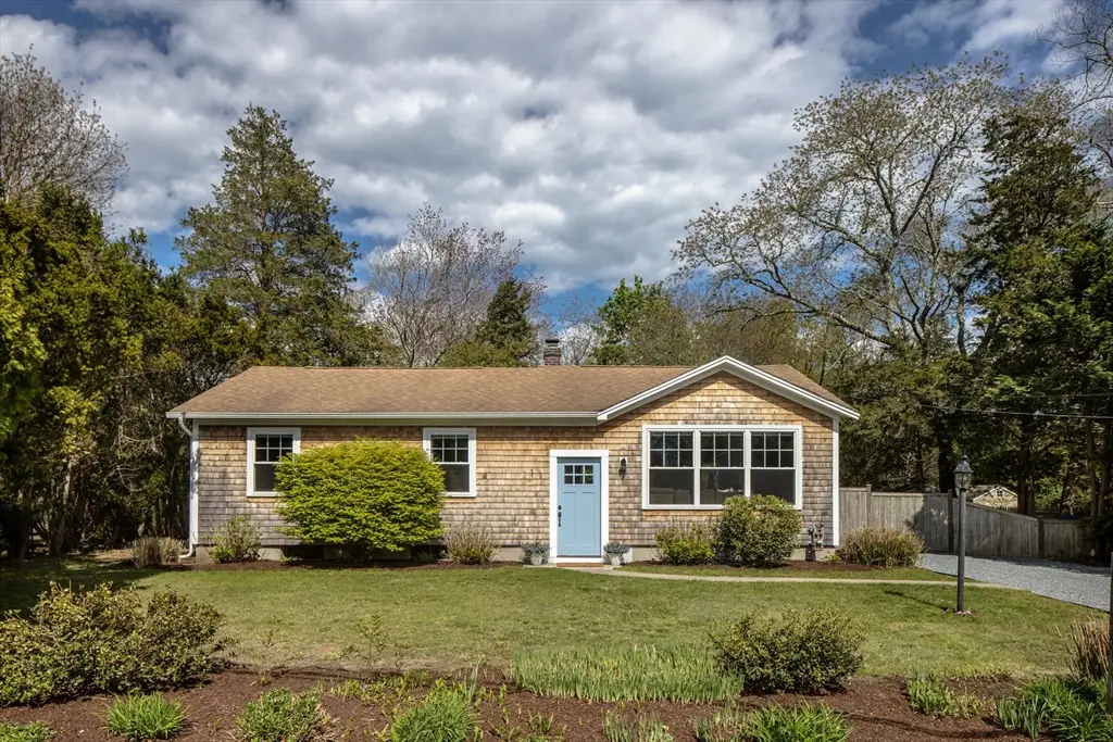 1 Barlow Ln, Mattapoisett, MA 02739 - #1
