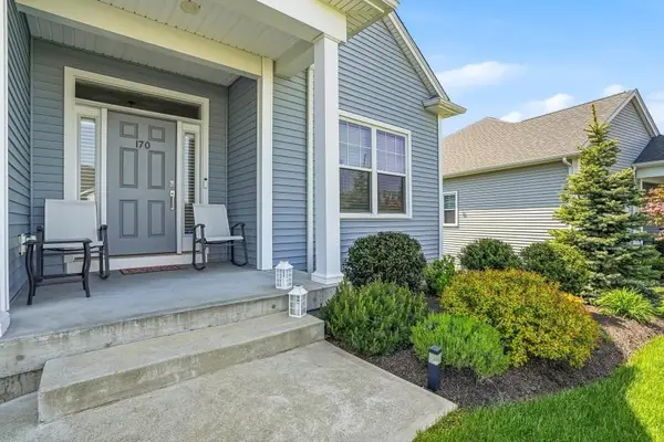 170 Stone Hill Dr #170, Northbridge, MA 01588