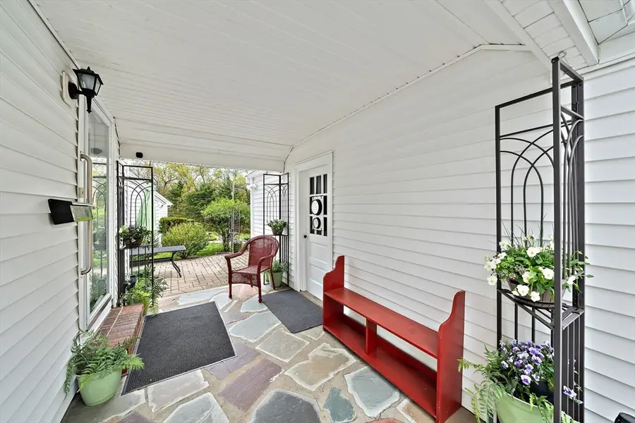 9 Grant Ave, East Walpole, MA 02032 - #3