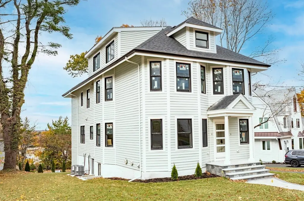 125 Mt Vernon Street #2, Newton, MA 02465 - #1