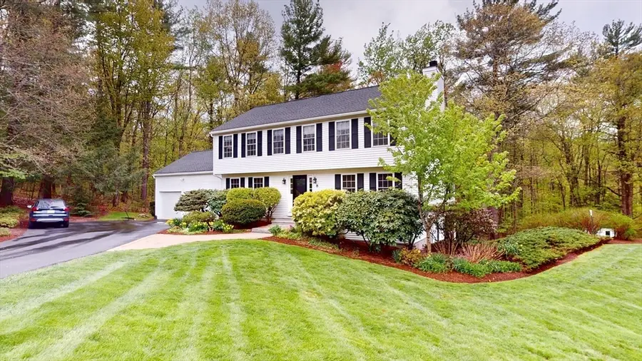 8 Lynnwood Dr, Rutland, MA 01543 - #3