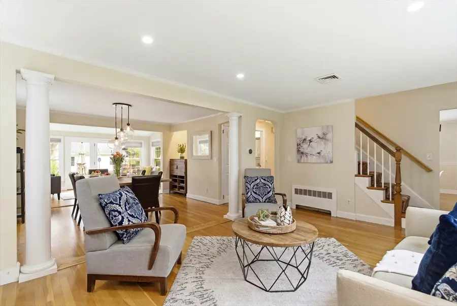 6 Donald St, Lexington, MA 02420 - #3