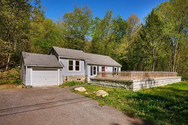 140 Amherst Rd, Belchertown, MA 01007