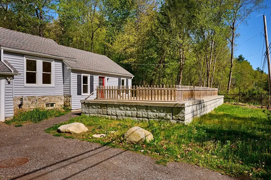 140 Amherst Rd, Belchertown, MA 01007 - #3