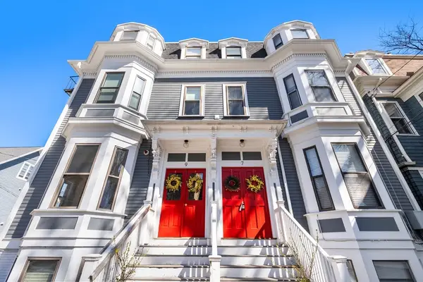 9 Thomas Park #3, Boston, MA 02127