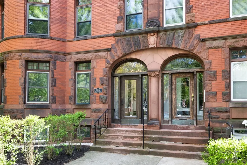 1895A Beacon #1895A, Brookline, MA 02445 - #1