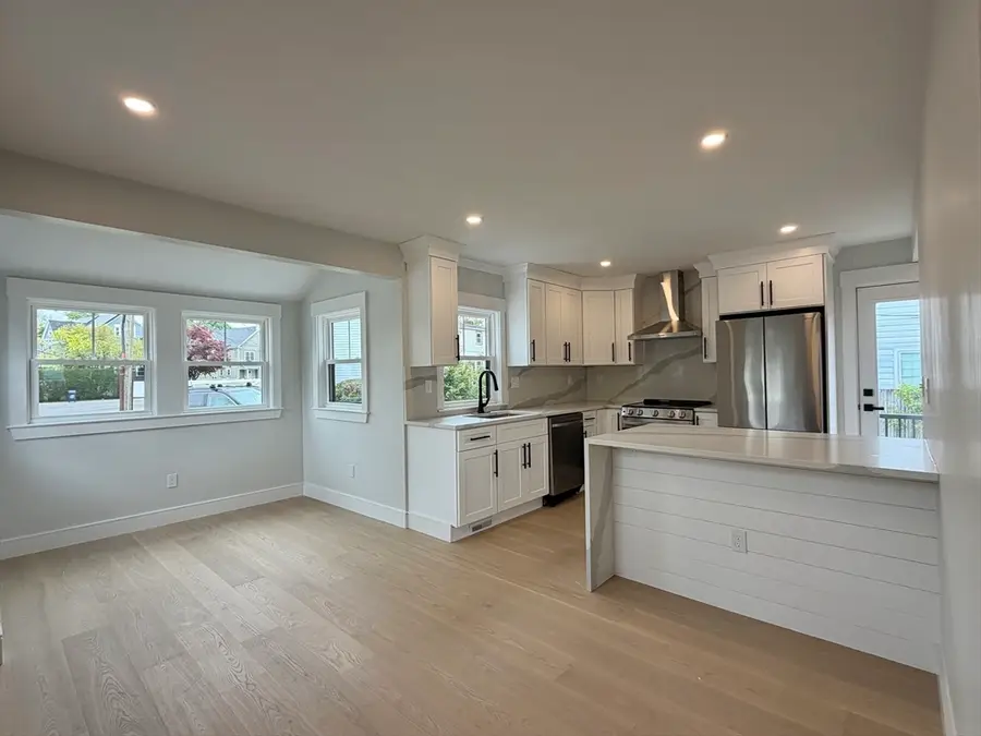 589 Weld St, Boston, MA 02132 - #2