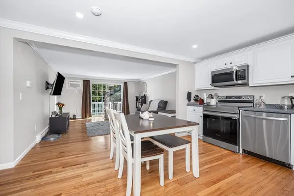 10 Abbey Rd #205, Leominster, MA 01453