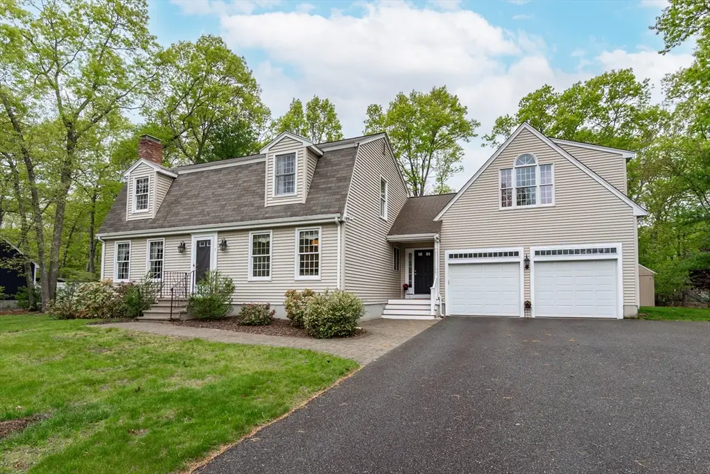 7 Longobardi Dr, Franklin, MA 02038 - #1