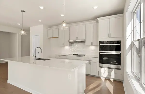 5 Peters Farm Way #407, Westborough, MA 01581